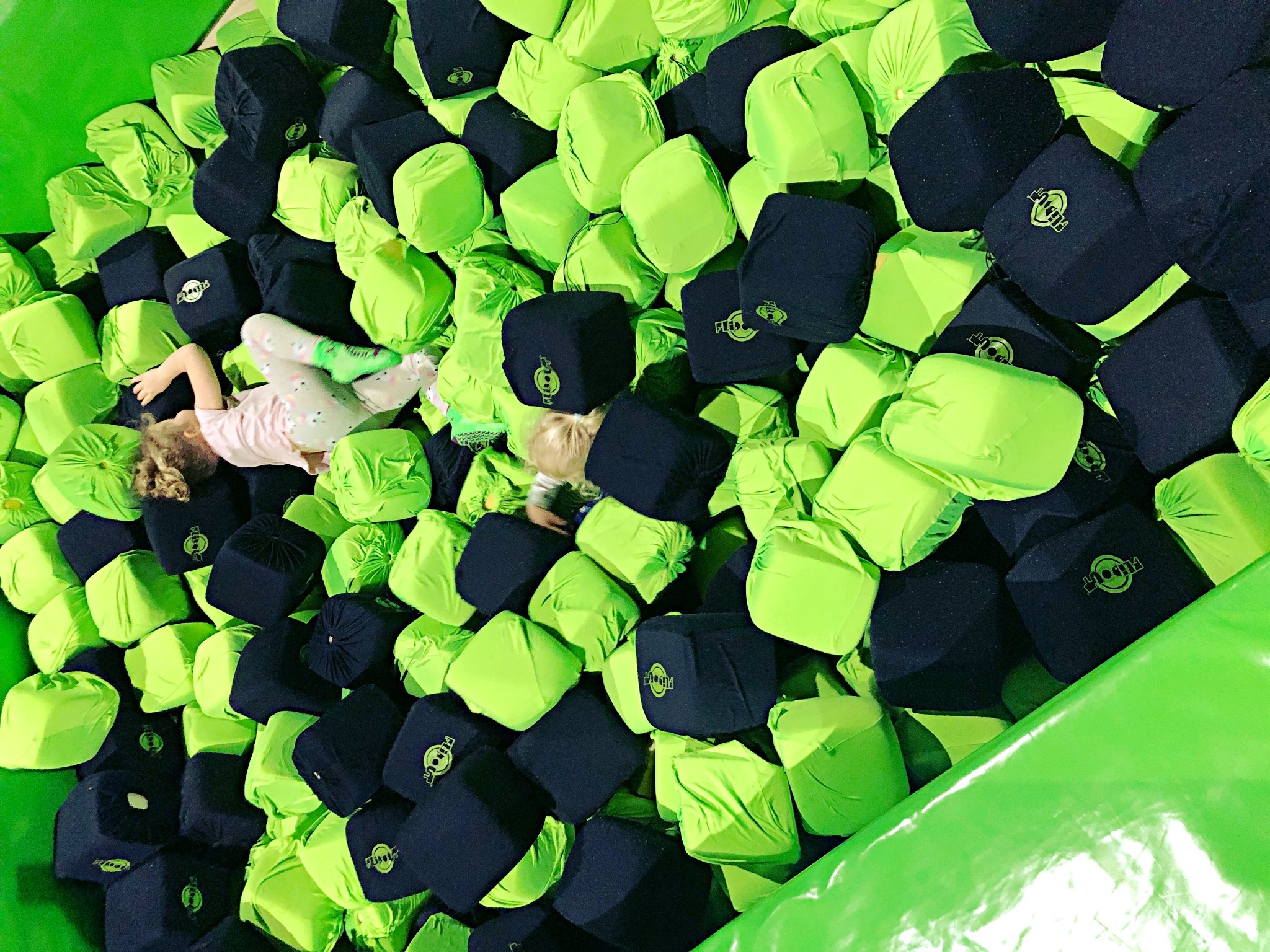 flipoutinflatableplayareaglasgowrutherglen Glasgow With Kids